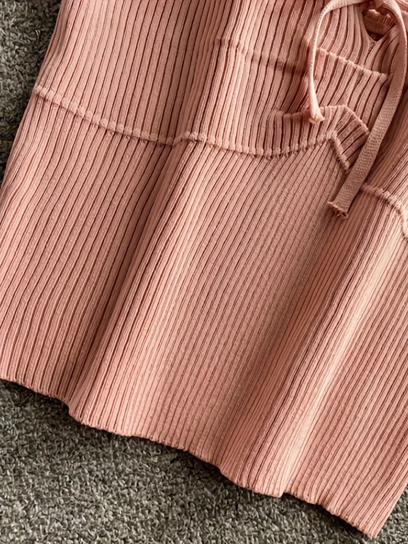 Débardeur côtelé noué de couleur unie, débardeur décontracté à col rond pour printemps et été, vêtements pour femmes, haut court en tricot, 2024
