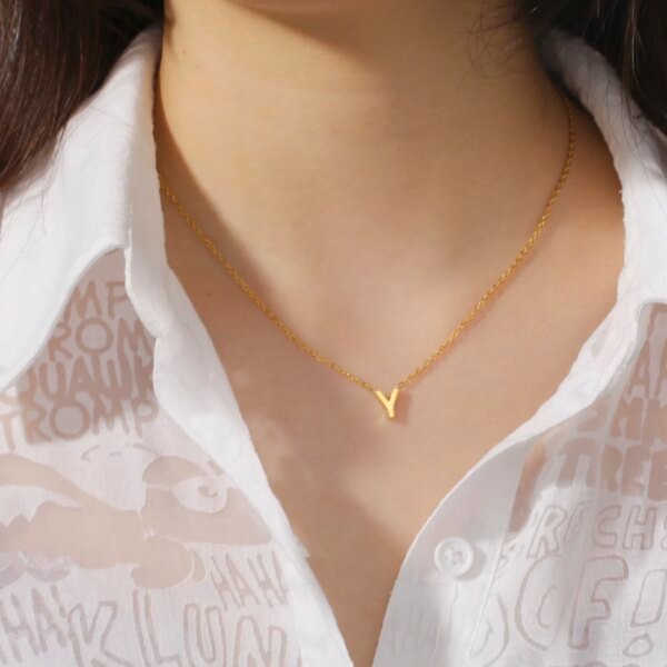 Collier minimaliste avec lettres initiales A-Z, chaînes ras du cou en acier inoxydable – Image 4