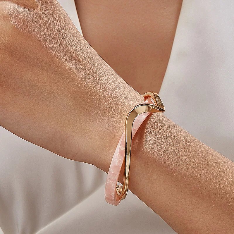 Bracelets de coquillages blancs pour femmes, métal courbé, géométrique, ouverture en forme de C, bijoux cadeaux