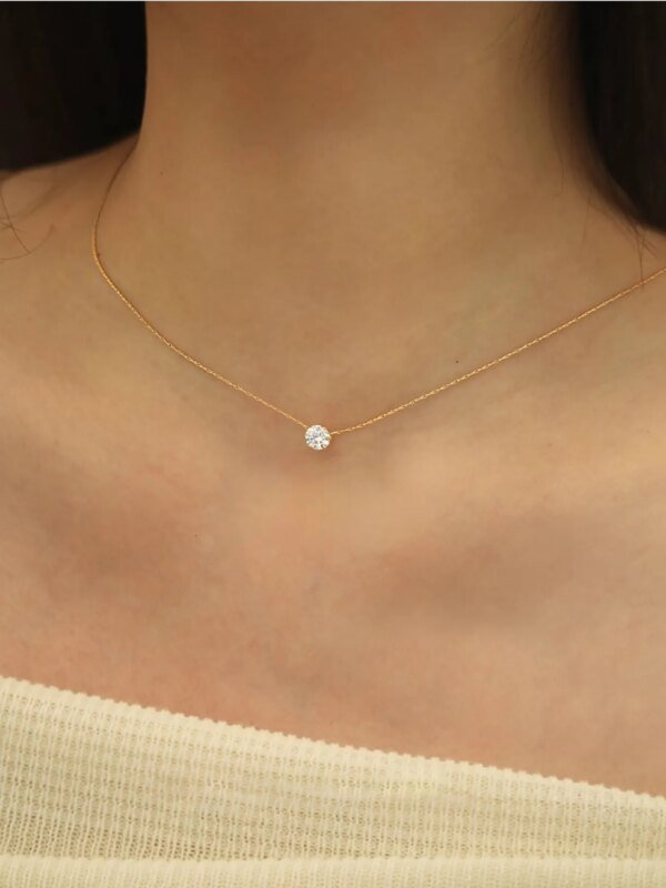 Collier Solitaire minimaliste et délicat, chaîne en acier inoxydable