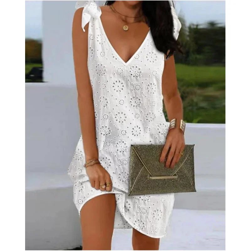 Robes élégantes d'été avec broderie
