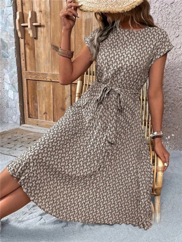 Robe chic avec ceinture