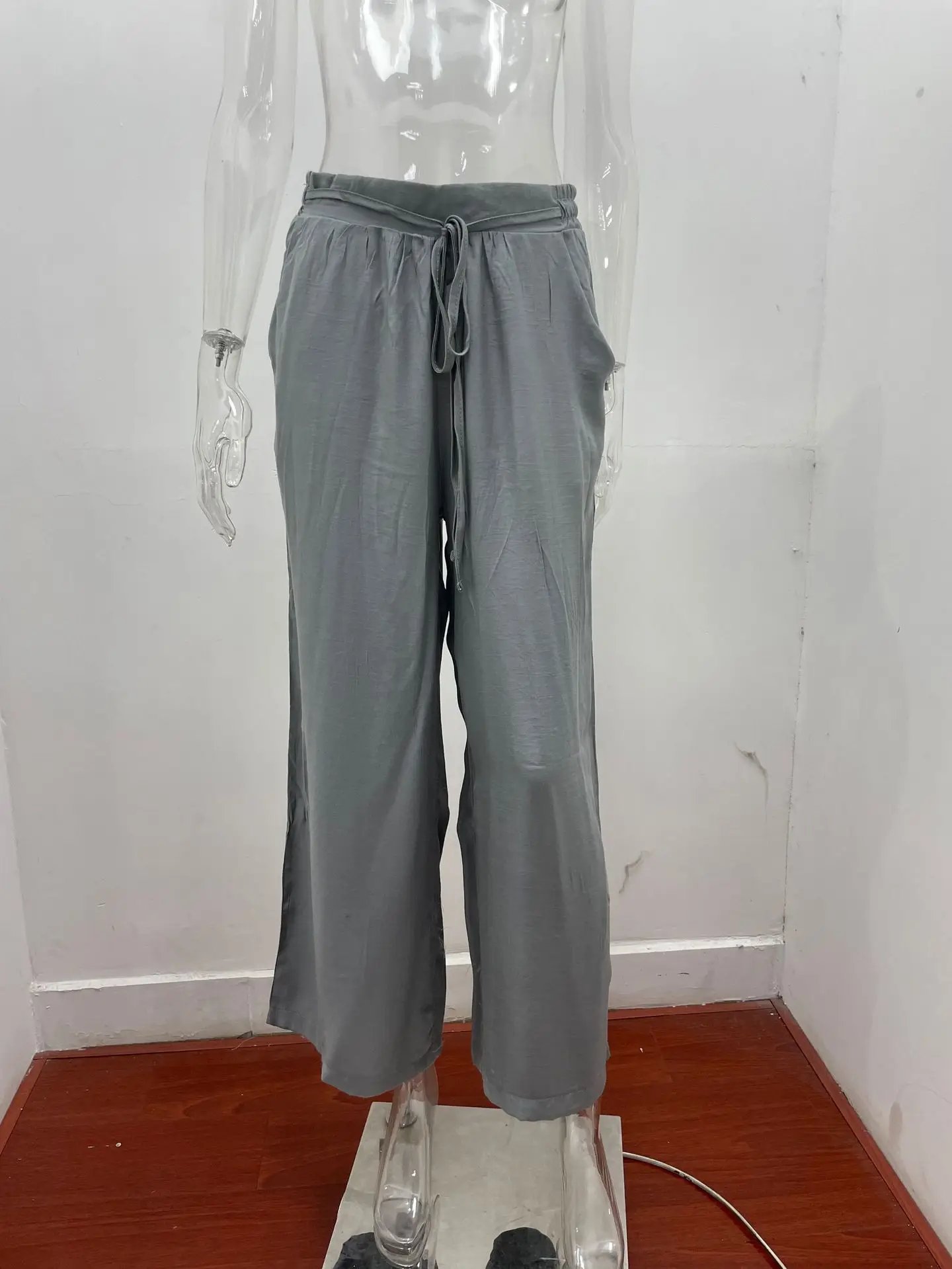 Pantalon ample taille haute, couleur unie