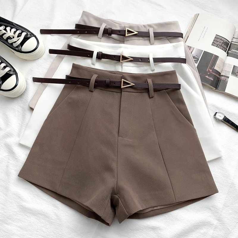 Shorts élégant taille haute