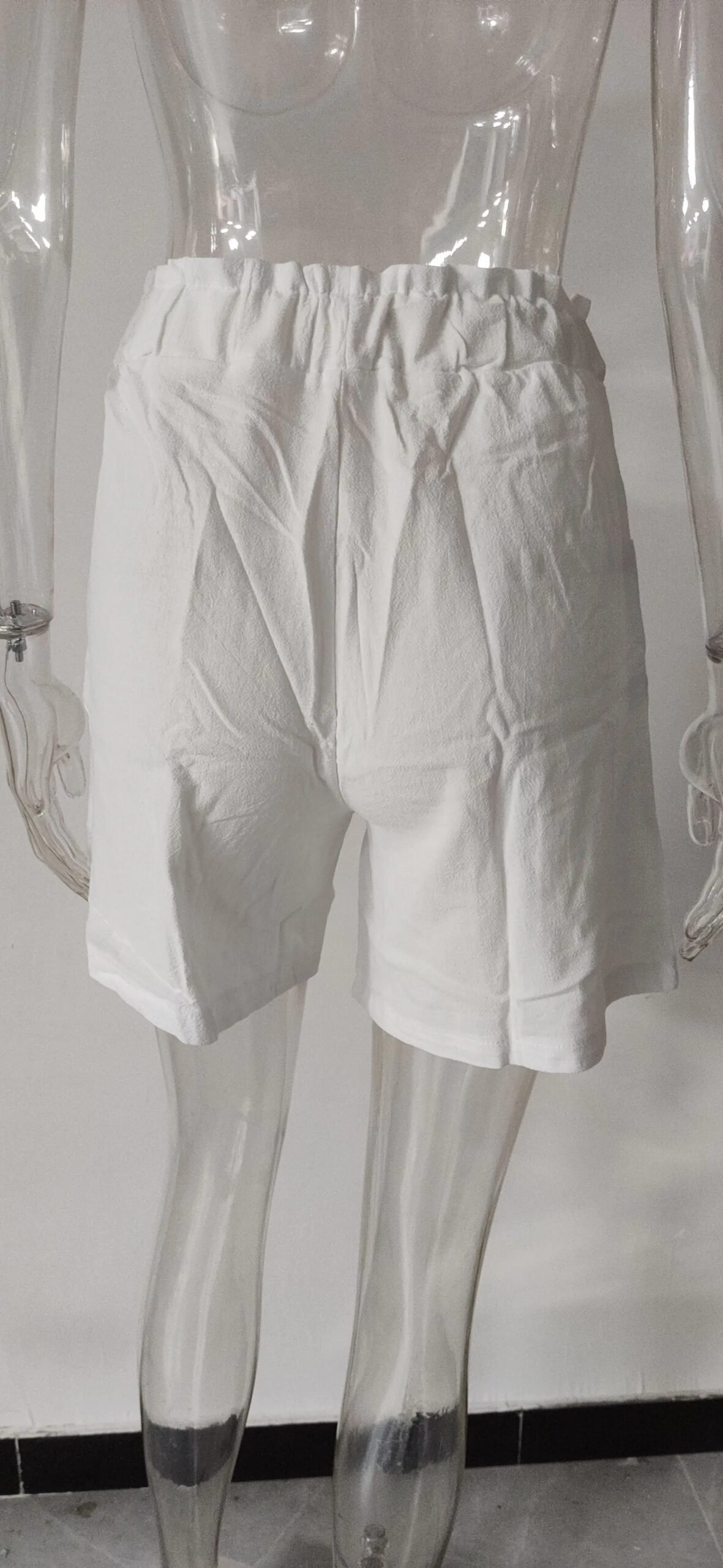Short taille haute en coton et lin