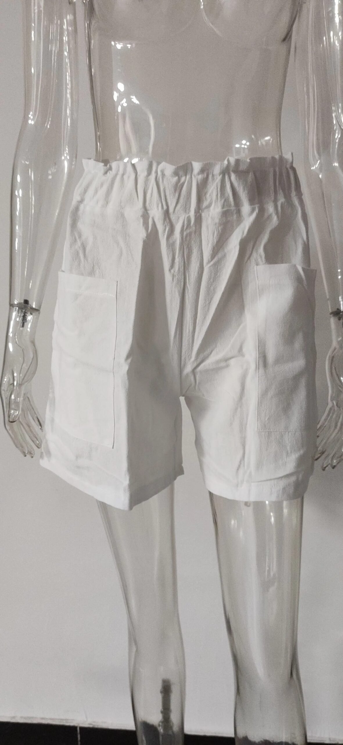 Short taille haute en coton et lin