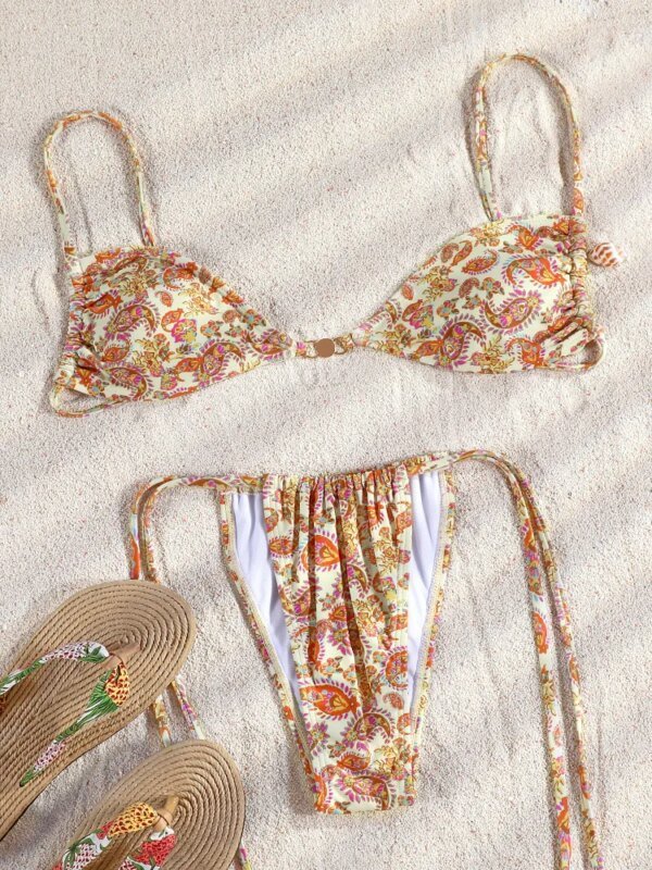 Maillot de bain deux pièces échancré