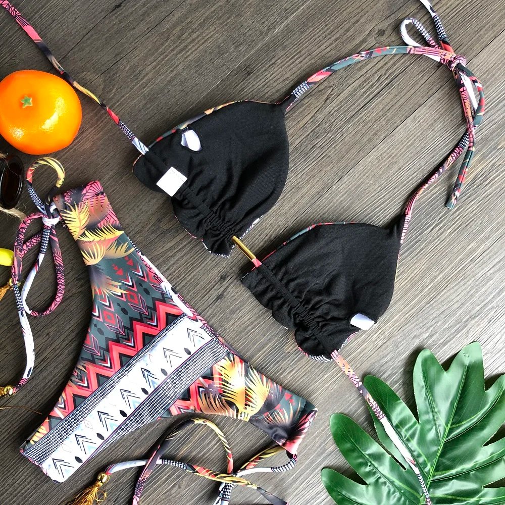 Maillots de bain échancré imprimé coloré