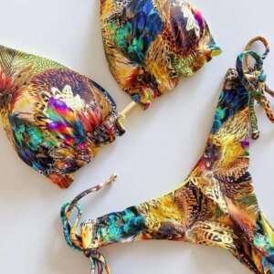 Maillots de bain échancré imprimé coloré
