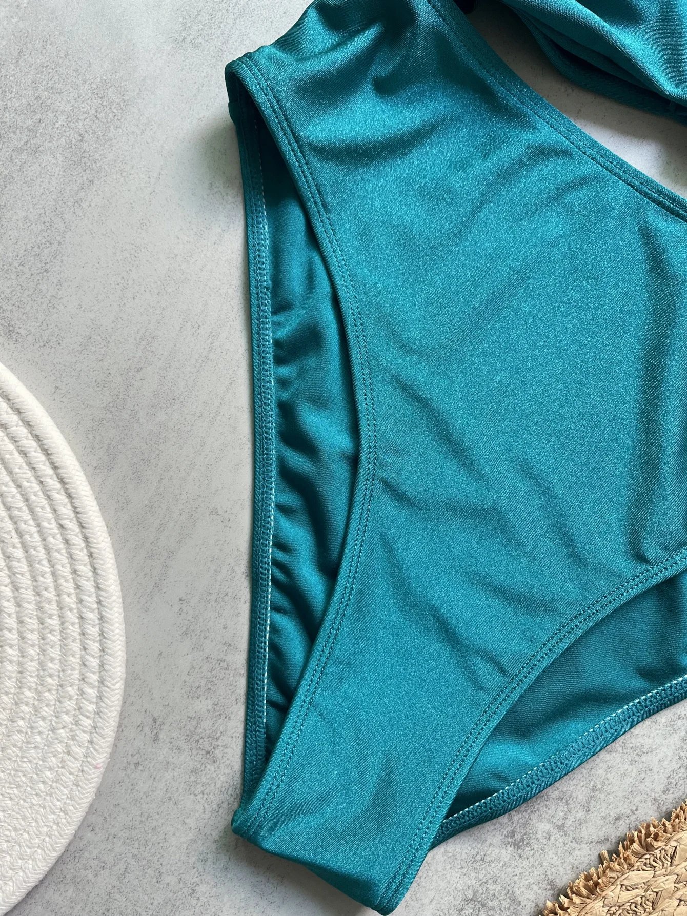 Maillot de bain une pièce avec anneaux