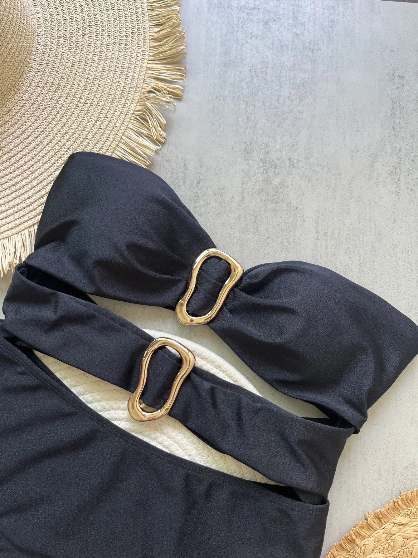 Maillot de bain une pièce avec anneaux