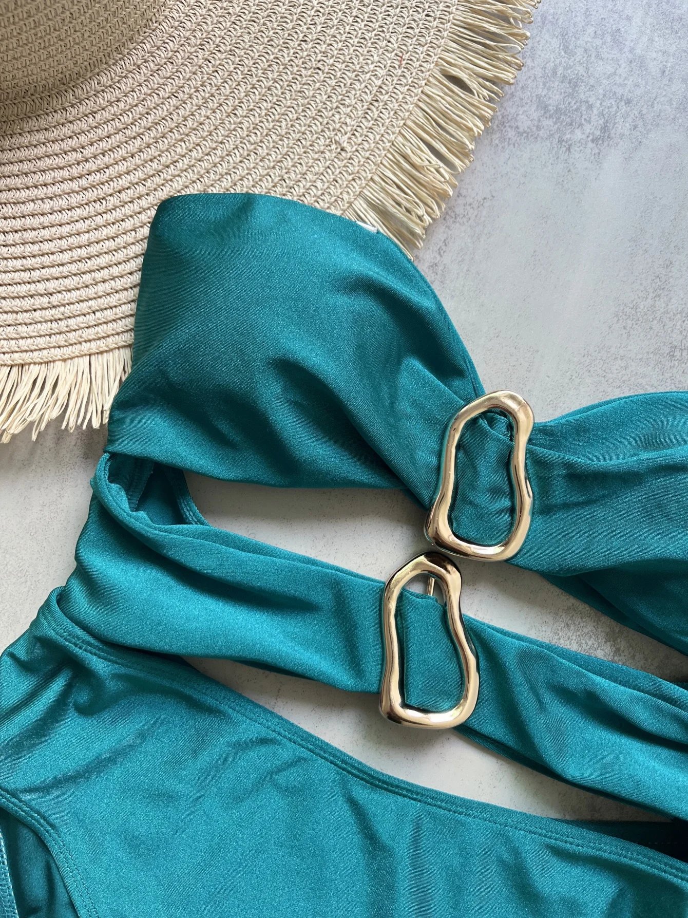 Maillot de bain une pièce avec anneaux