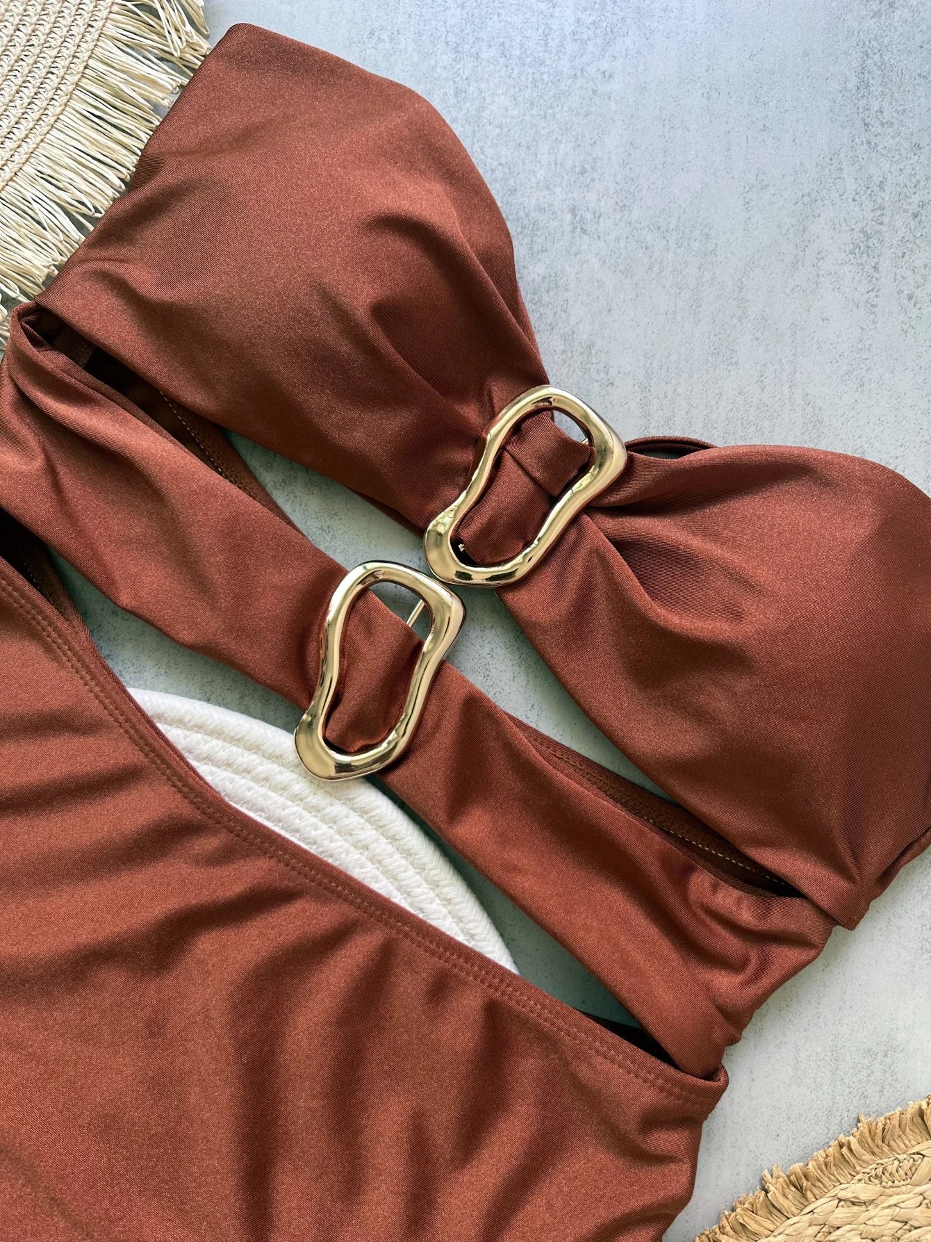 Maillot de bain une pièce avec anneaux