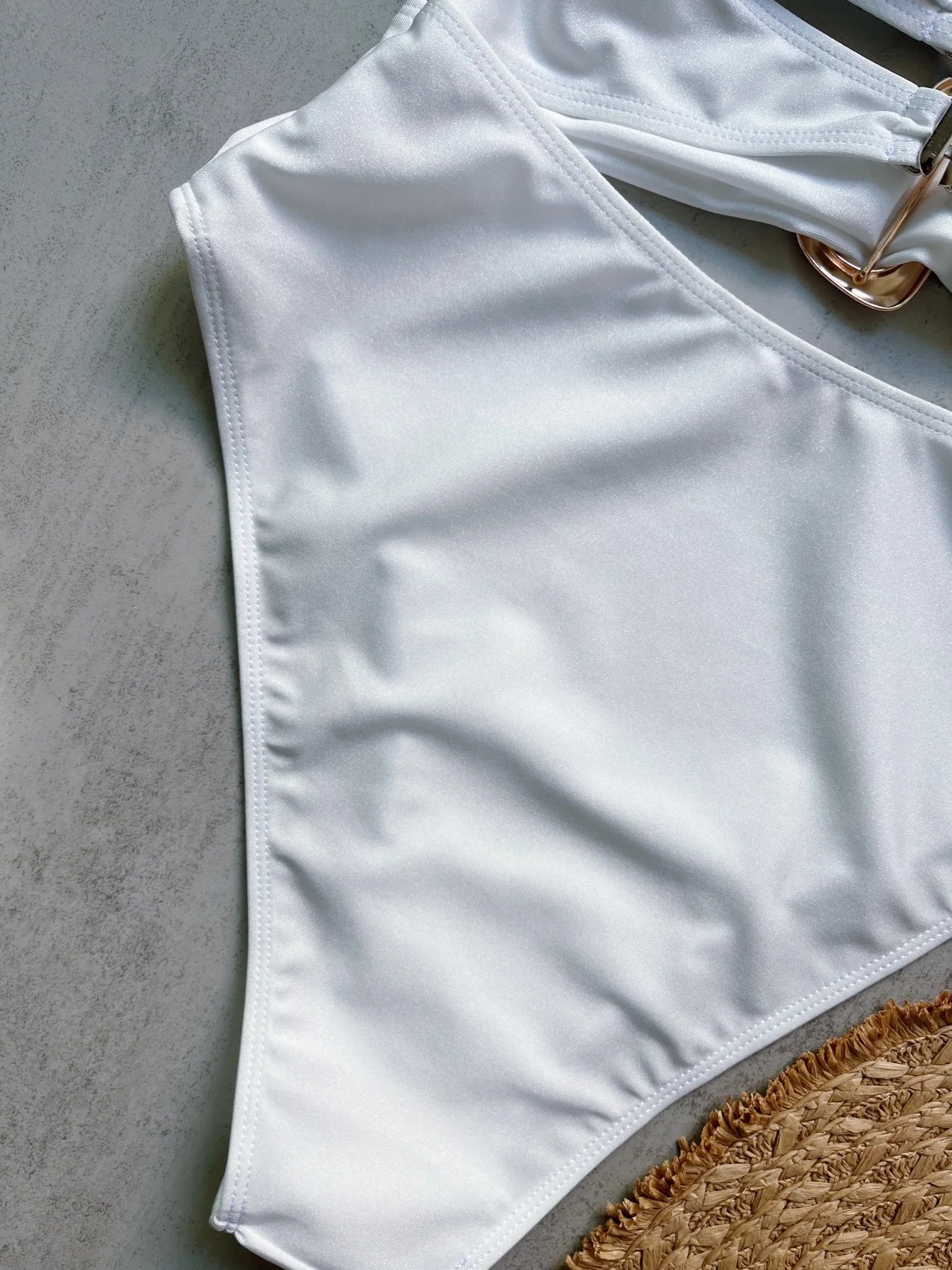 Maillot de bain une pièce avec anneaux