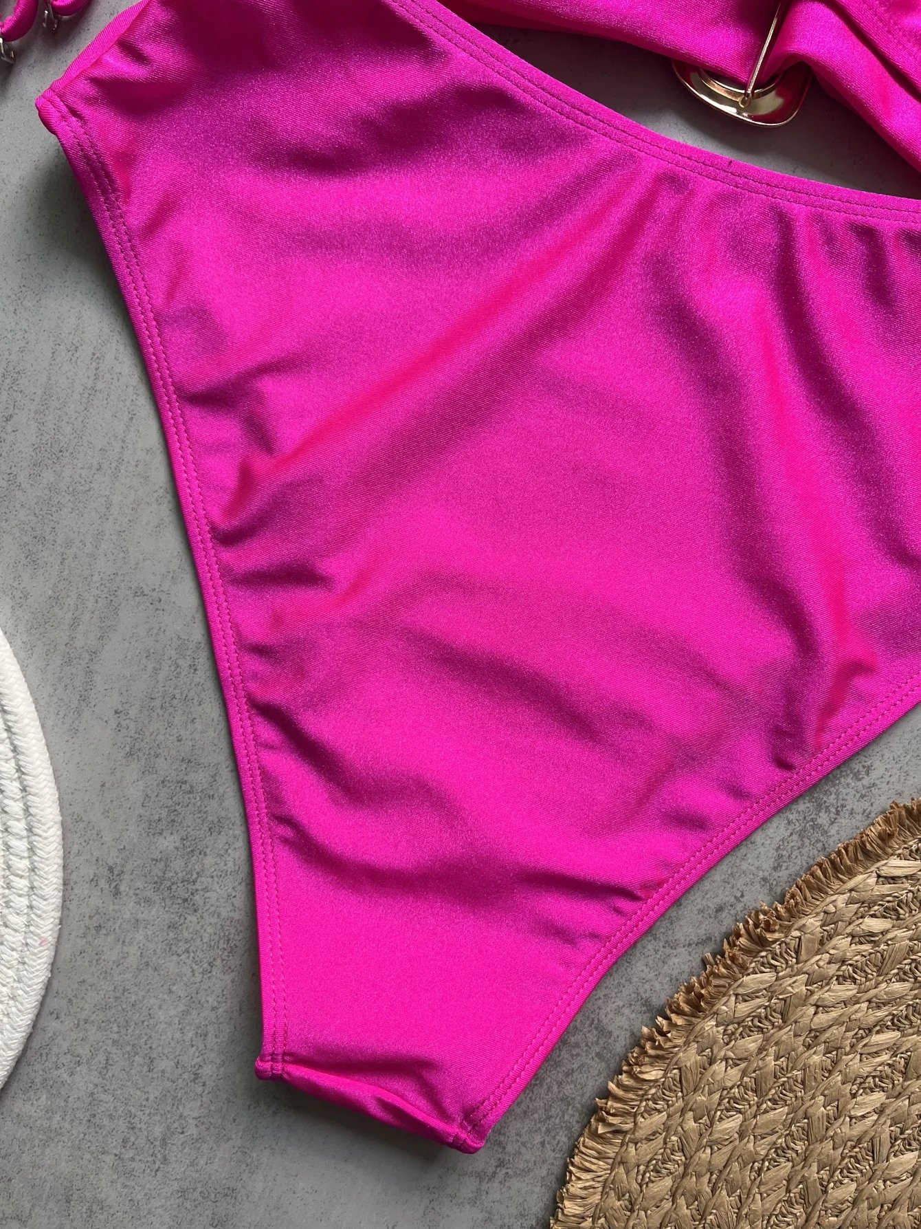 Maillot de bain une pièce avec anneaux