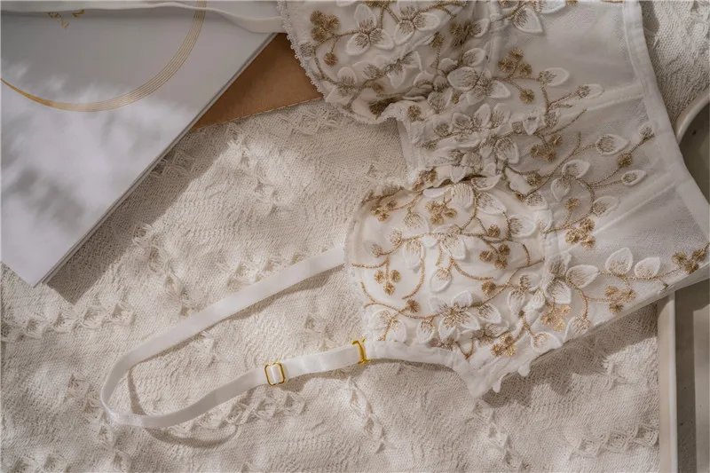Ensemble en dentelle Ensemble en dentelle