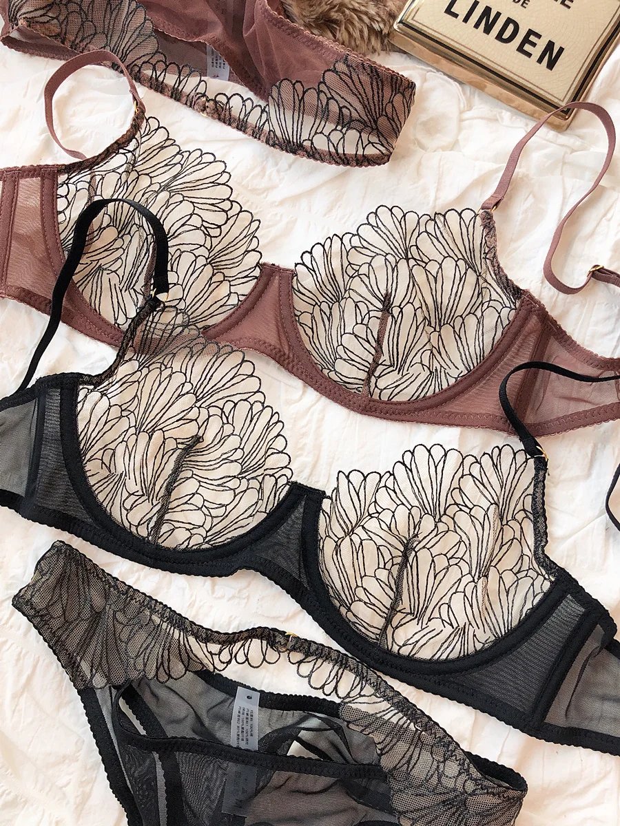 Ensemble en dentelle ultra fine