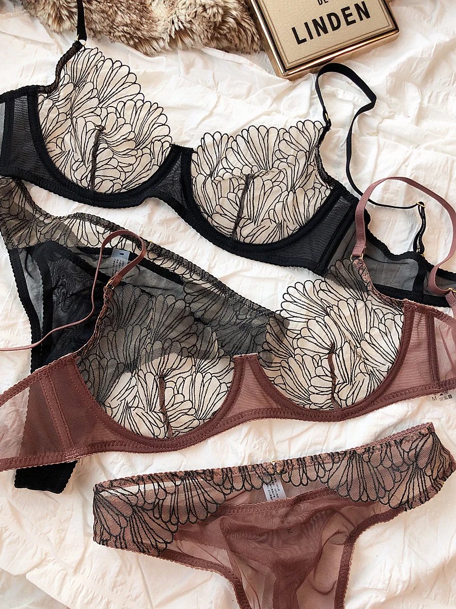Ensemble en dentelle ultra fine