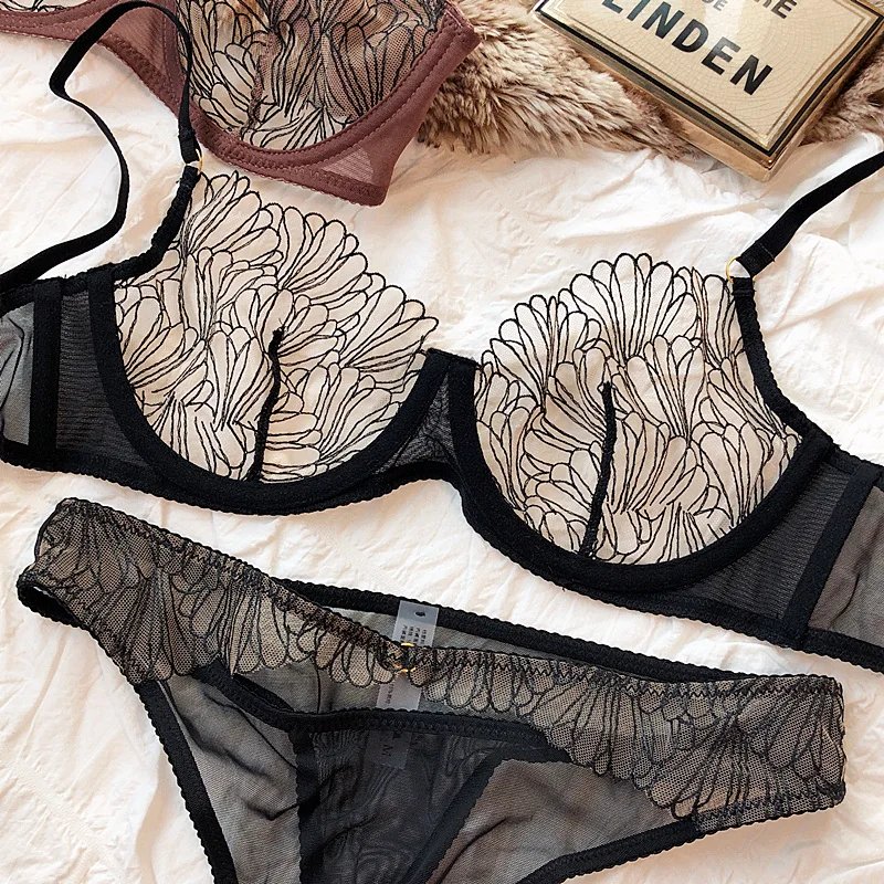 Ensemble en dentelle ultra fine