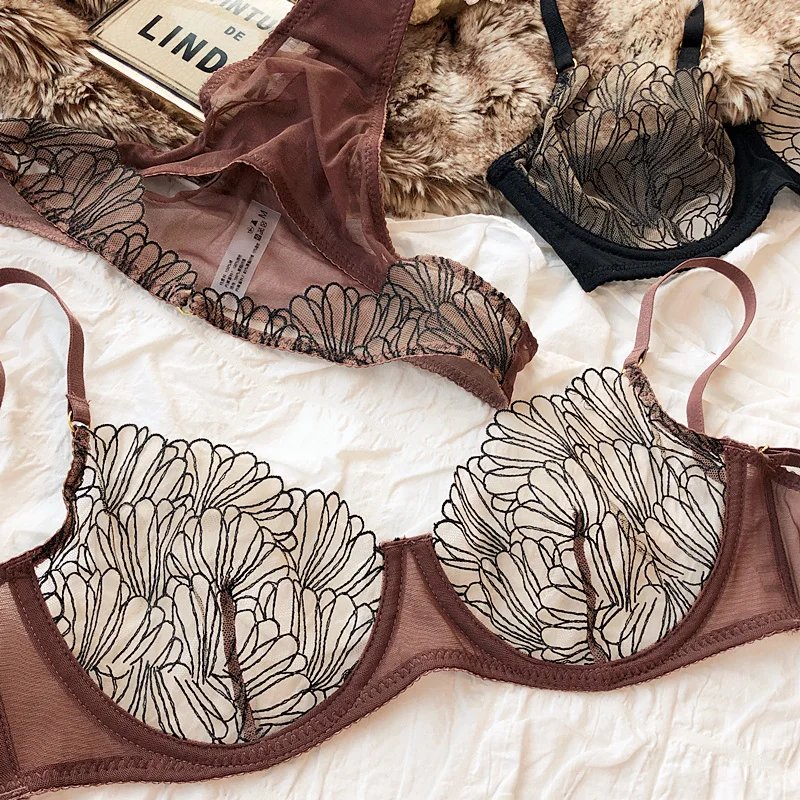 Ensemble en dentelle ultra fine