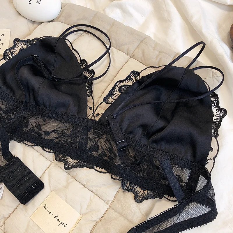 Ensemble de soutien-gorge brodé de fleurs en dentelle Ultra fin