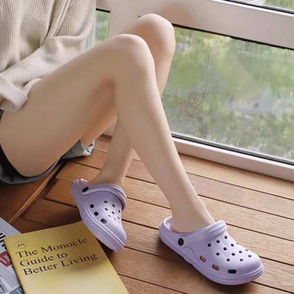 Crocs couleur pâle – Image 6