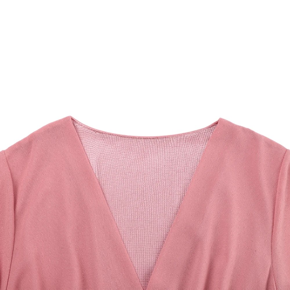 Robe blanche en mousseline de soie, manches courtes, coupe cintrée