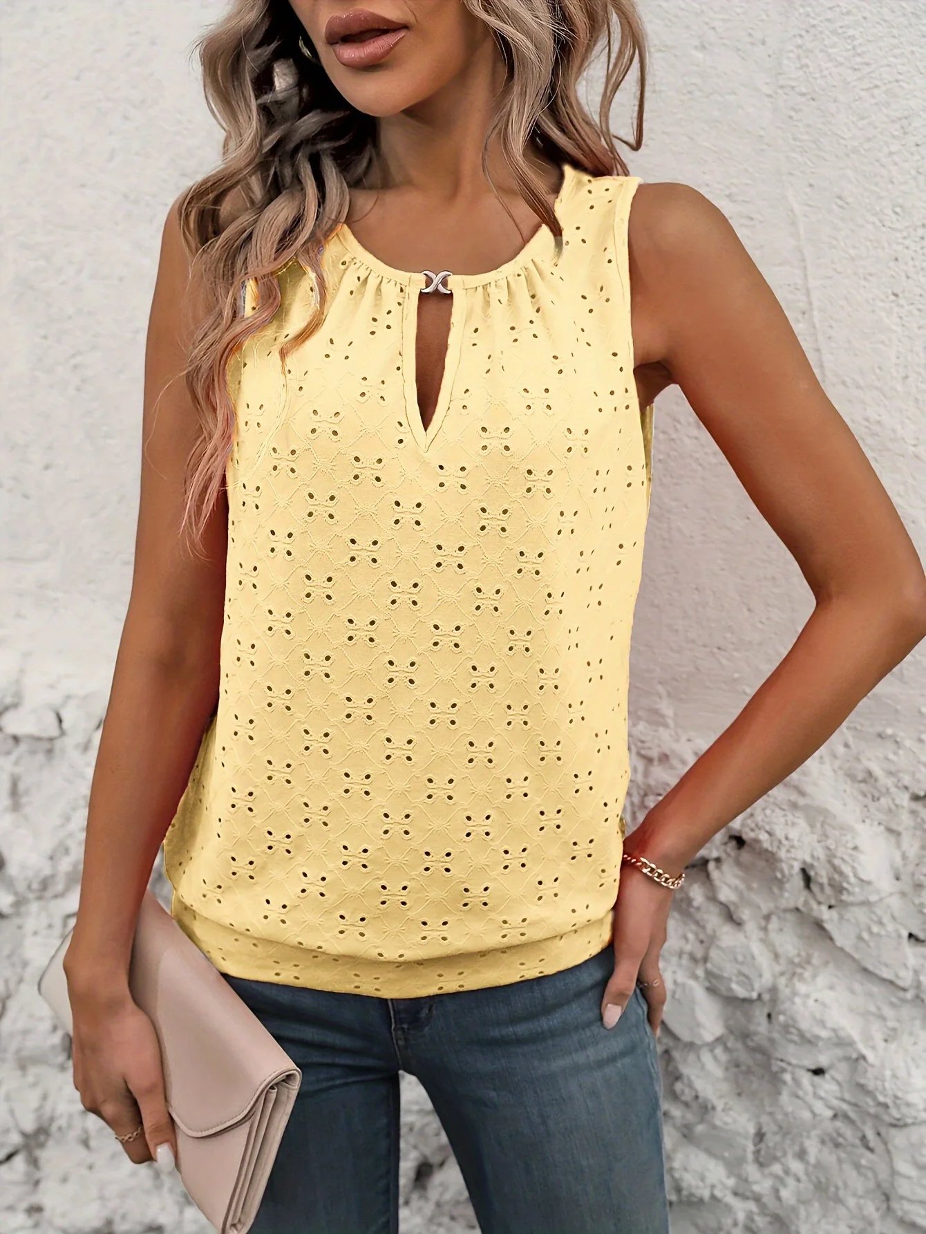 Jaune